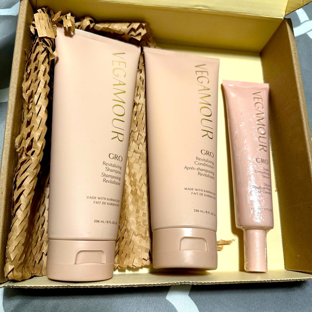 NEW - Vegamour Revitalizing Shampoo, Conditioner and Scalp Serum Set